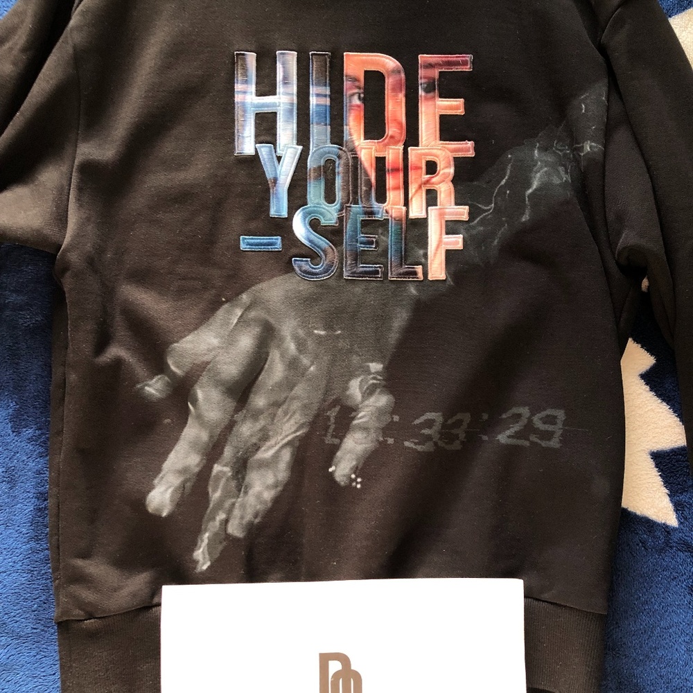 Juun.J "Hide Yourself" Sweatshirt